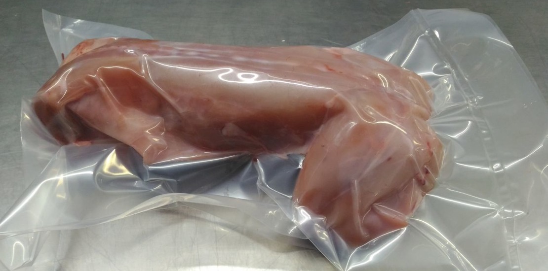 мясо кролика в пакете