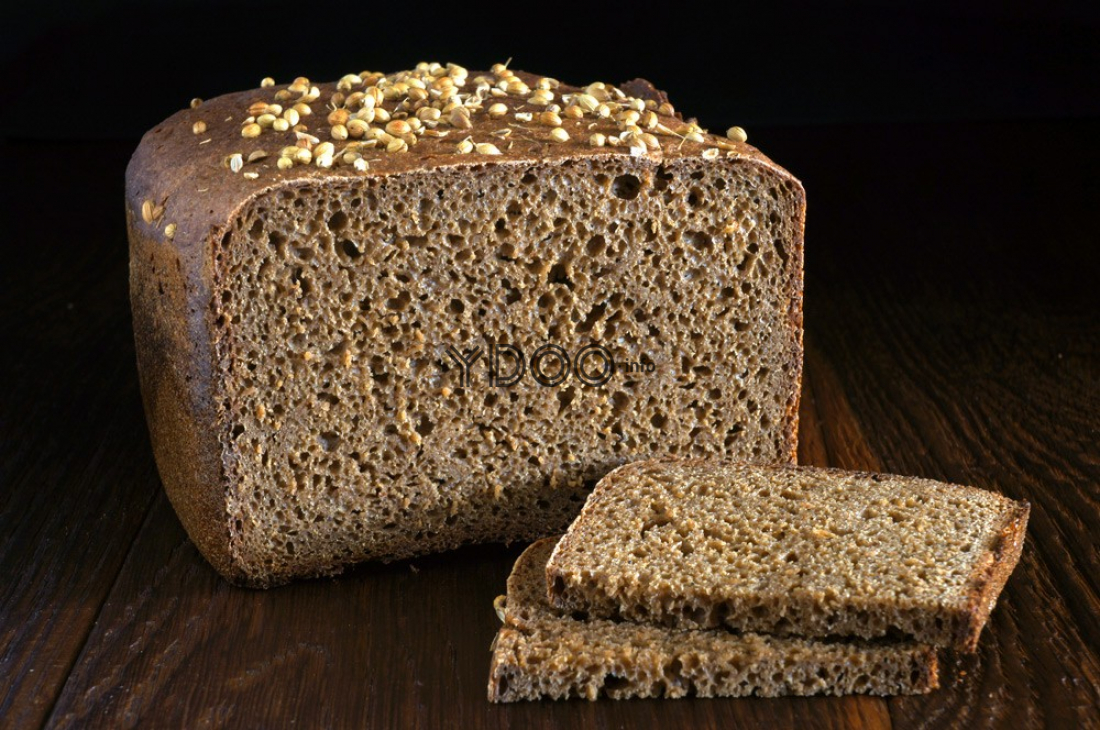 Хлеб с кориандром. Бородино Бородинский хлеб. Ржаной хлеб. Бородинский хлеб с кориандром. Хлеб с кориандром название.