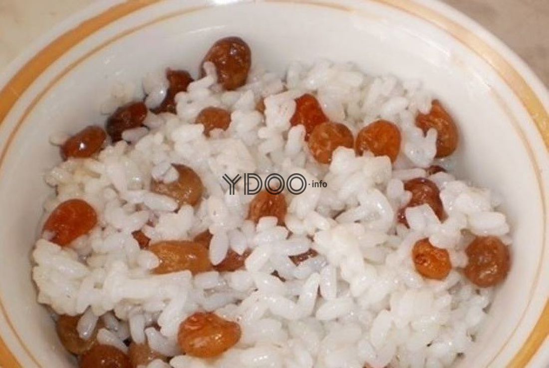 На поминки рис с изюмом как называется